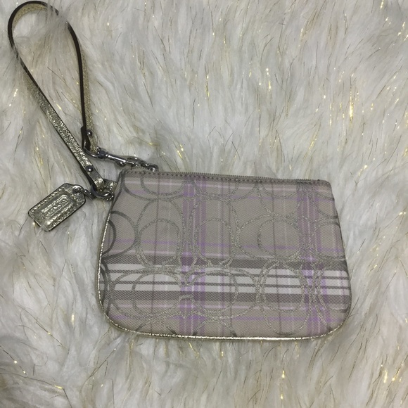 Coach Handbags - COACH Wristlet Clutch